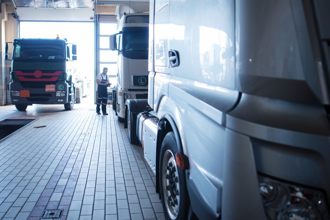 Deficyt serwisów pojazdów specjalnych w logistyce