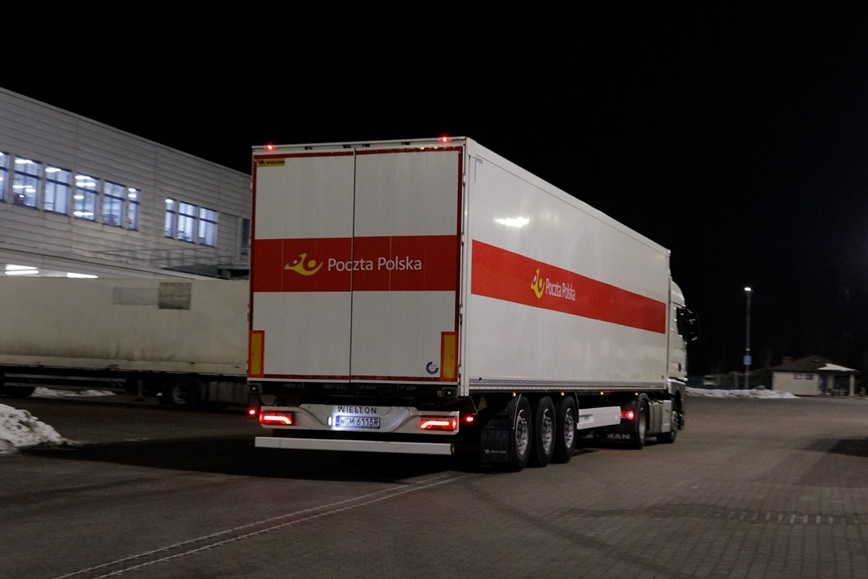 Poczta Polska z transportem agregatów prądotwórczych na Ukrainę