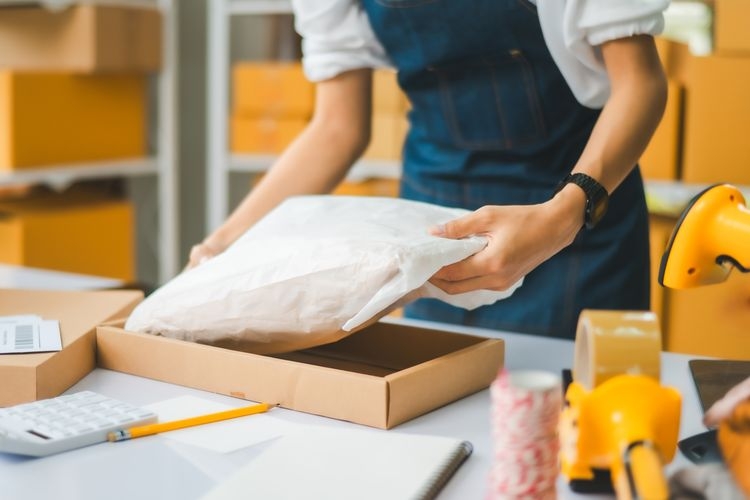 Checklista – pakowanie paczek: Co musisz sprawdzić przed wysyłką