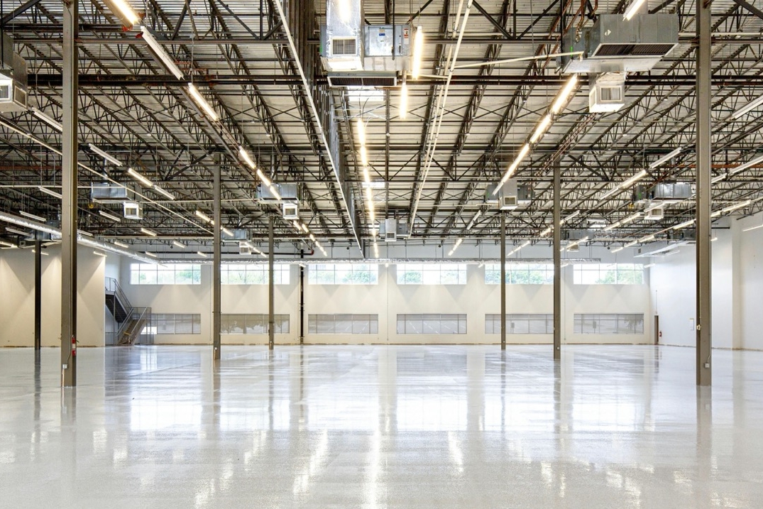 Jeden dostawca zamiast pięciu – jak uprościć zakupy magazynowe