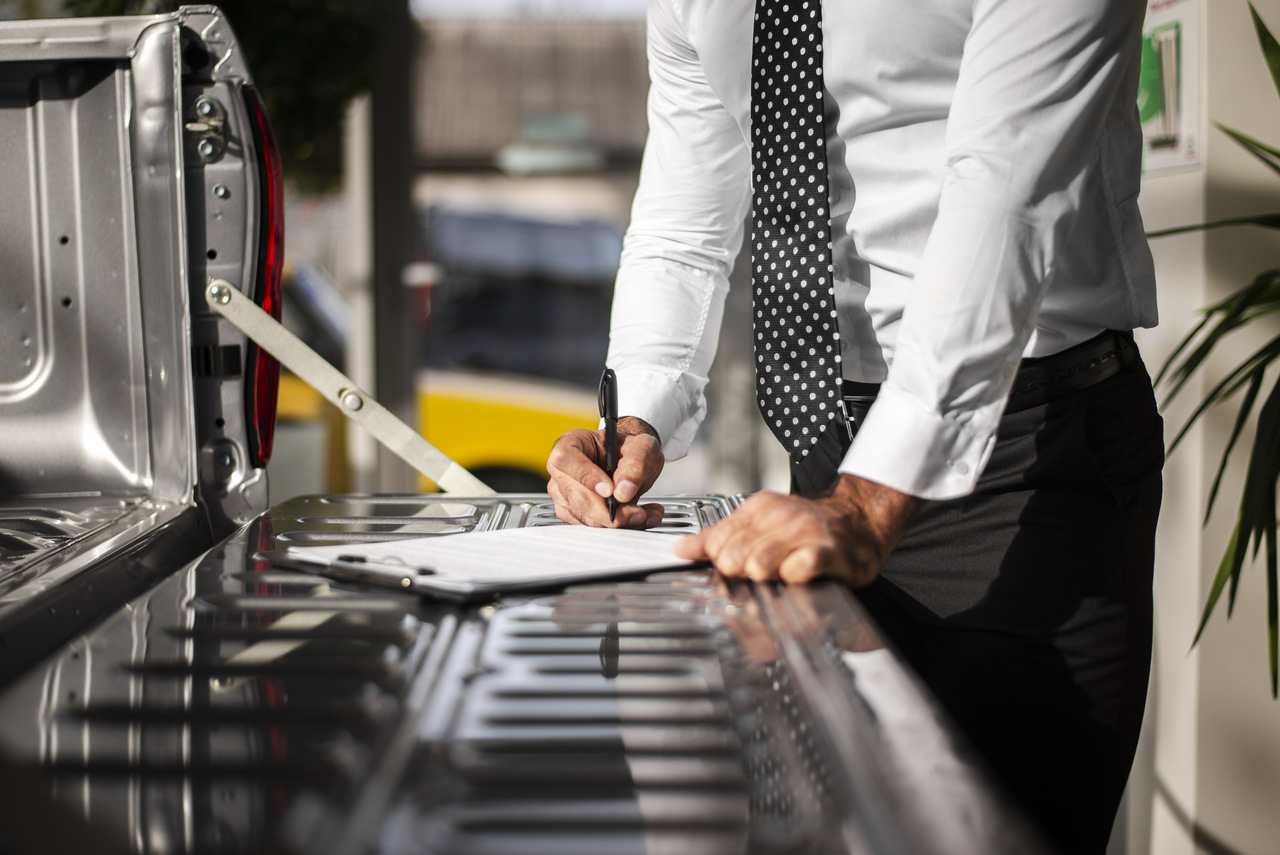 Niezapłacona faktura to nie darmowy kredyt – jak chronić płynność w TSL?