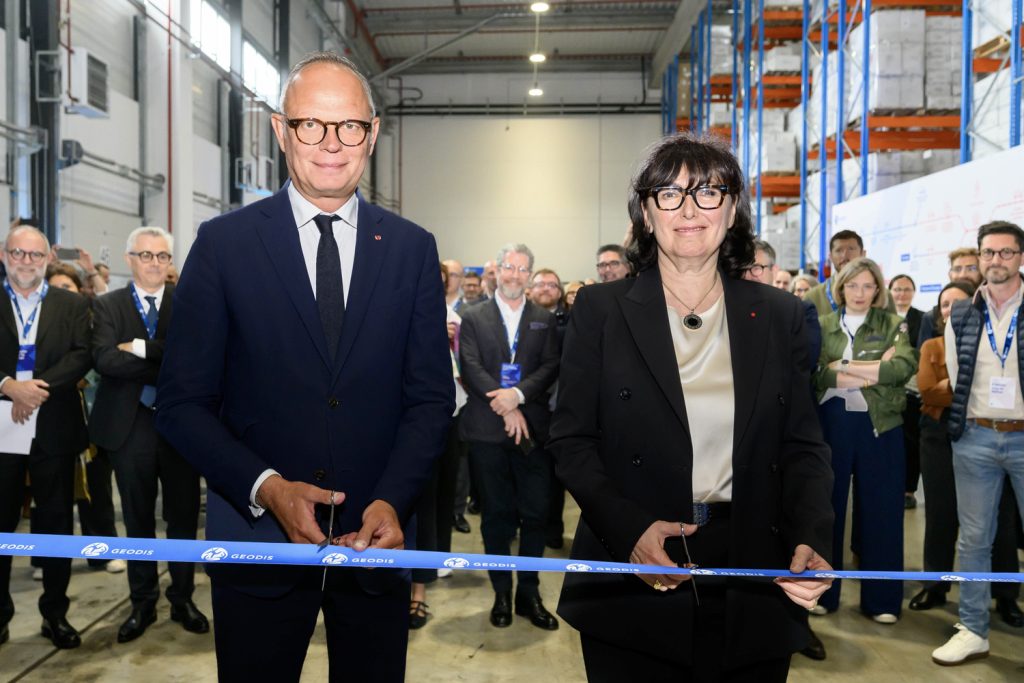 GEODIS uruchamia pierwszy wielousługowy hub portowy we Francji
