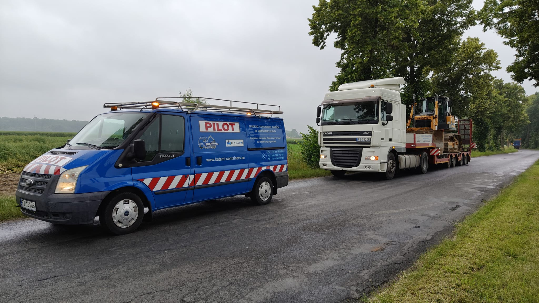 Transport niskopodwoziowy maszyn budowlanych – jak zaplanować przewóz ciężkiego sprzętu?