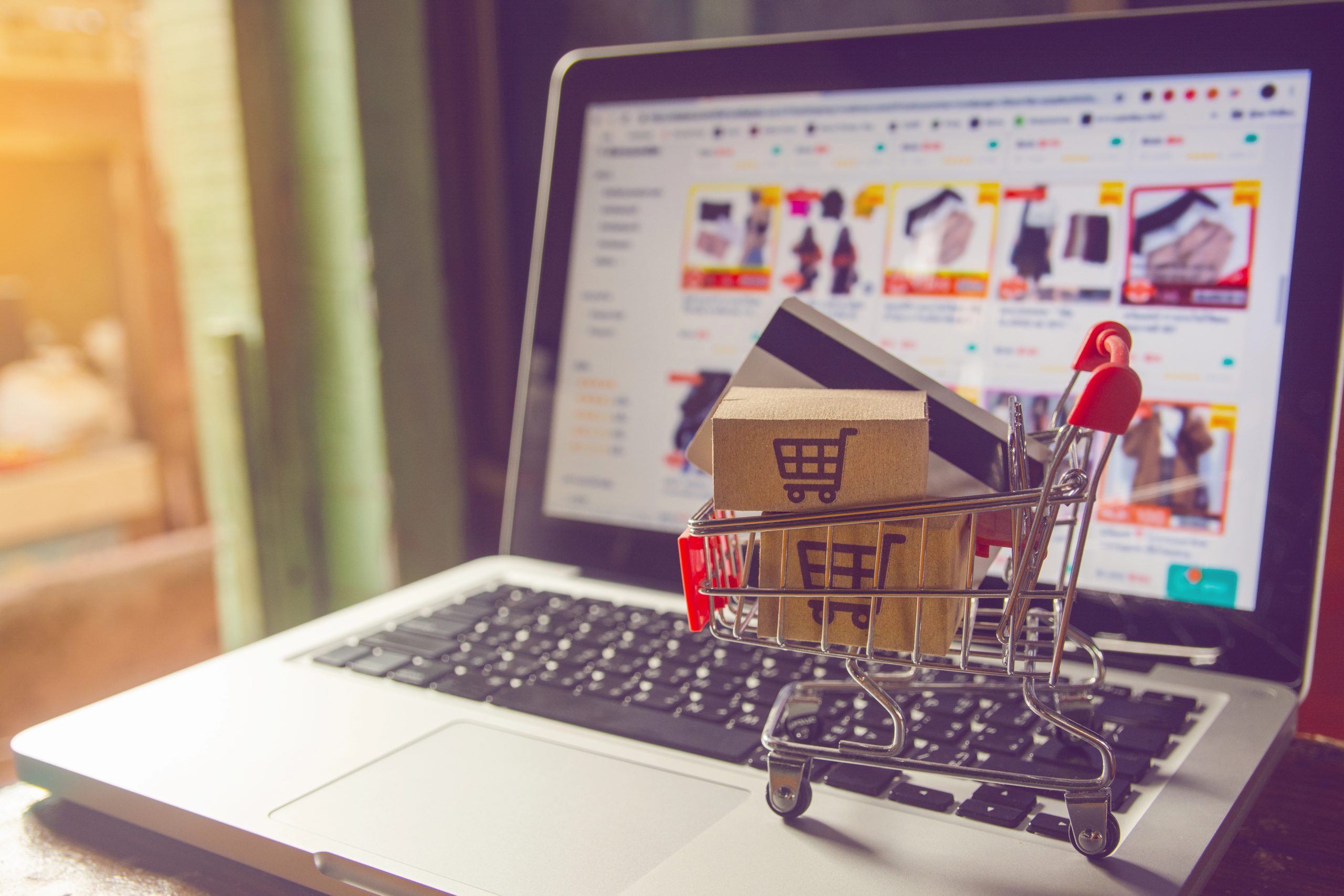 Co oznaczają nowe zasady odprawy przesyłek do USAdla polskiego e-commerce?
