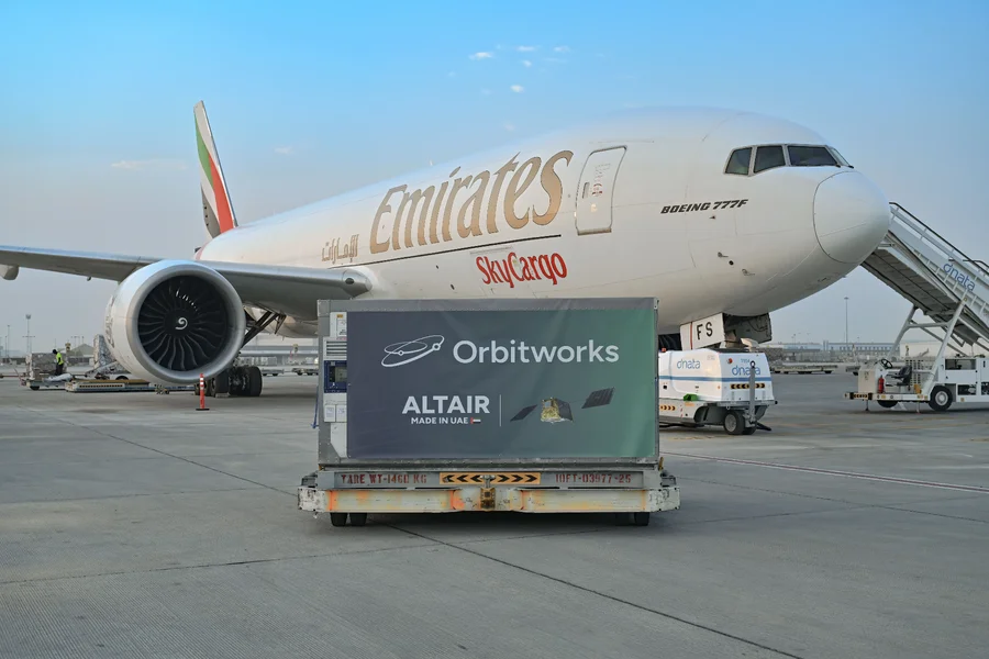 Emirates SkyCargo odpowiada za transport pierwszego komercyjnego satelity AI stworzonego w ZEA