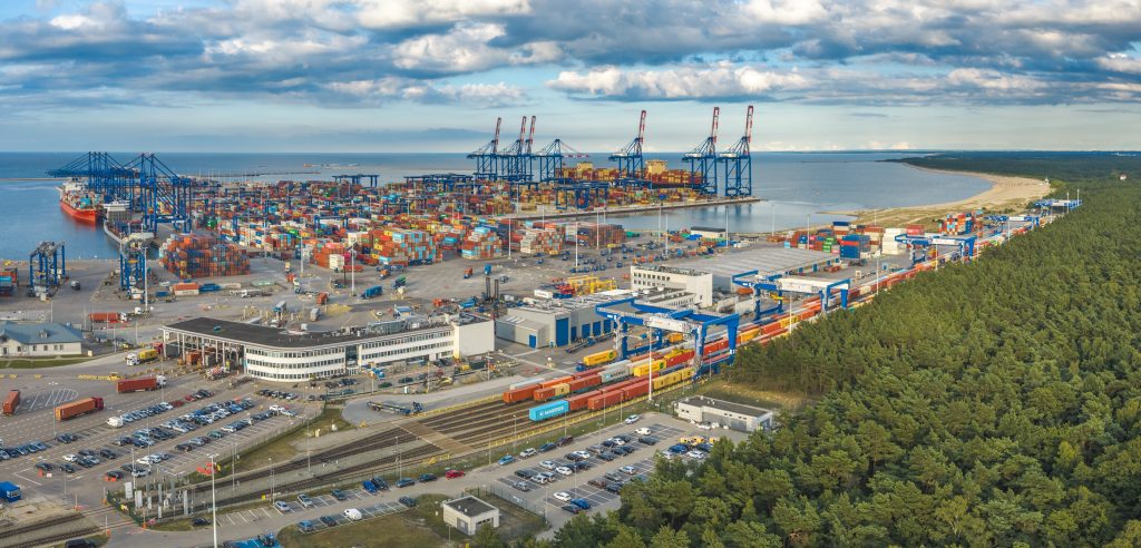 Baltic Hub z nowymi suwnicami RMG zwiększa możliwości intermidalne