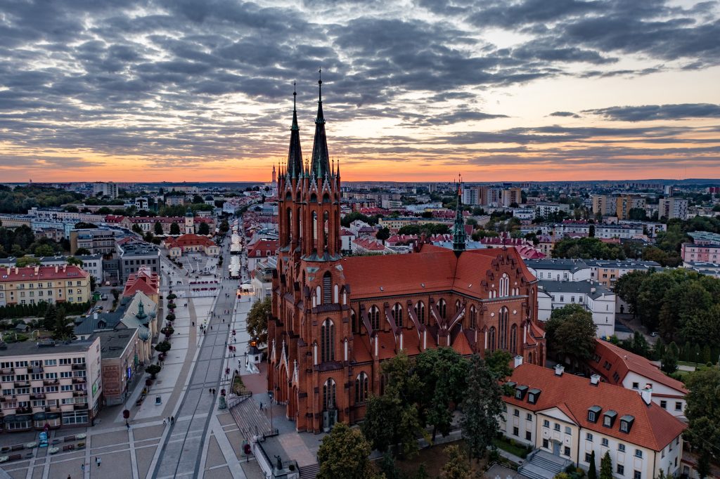 Szczecin, Rzeszów i Białystok na czele rankingu średnich miast dla logistyki i przemysłu