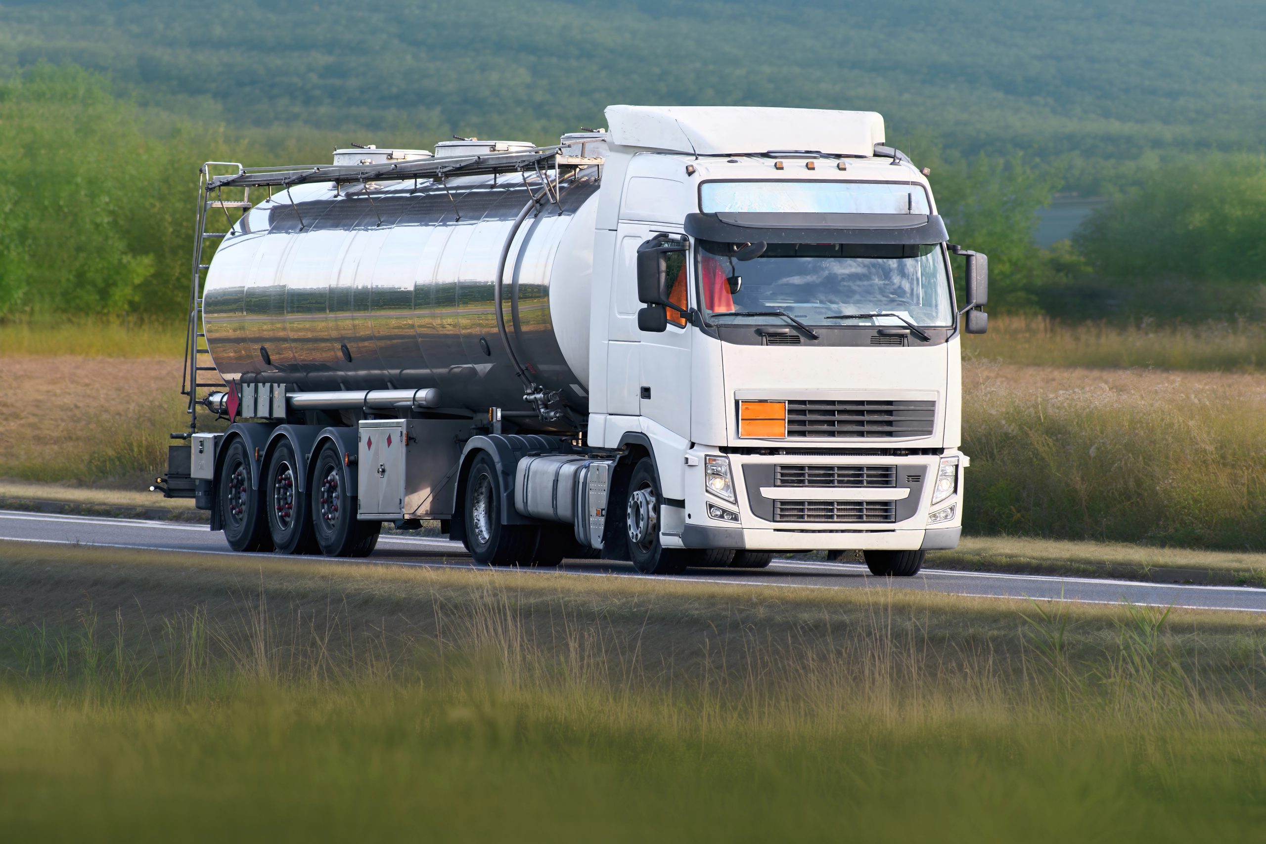 Dlaczego diesel wciąż nie tanieje?