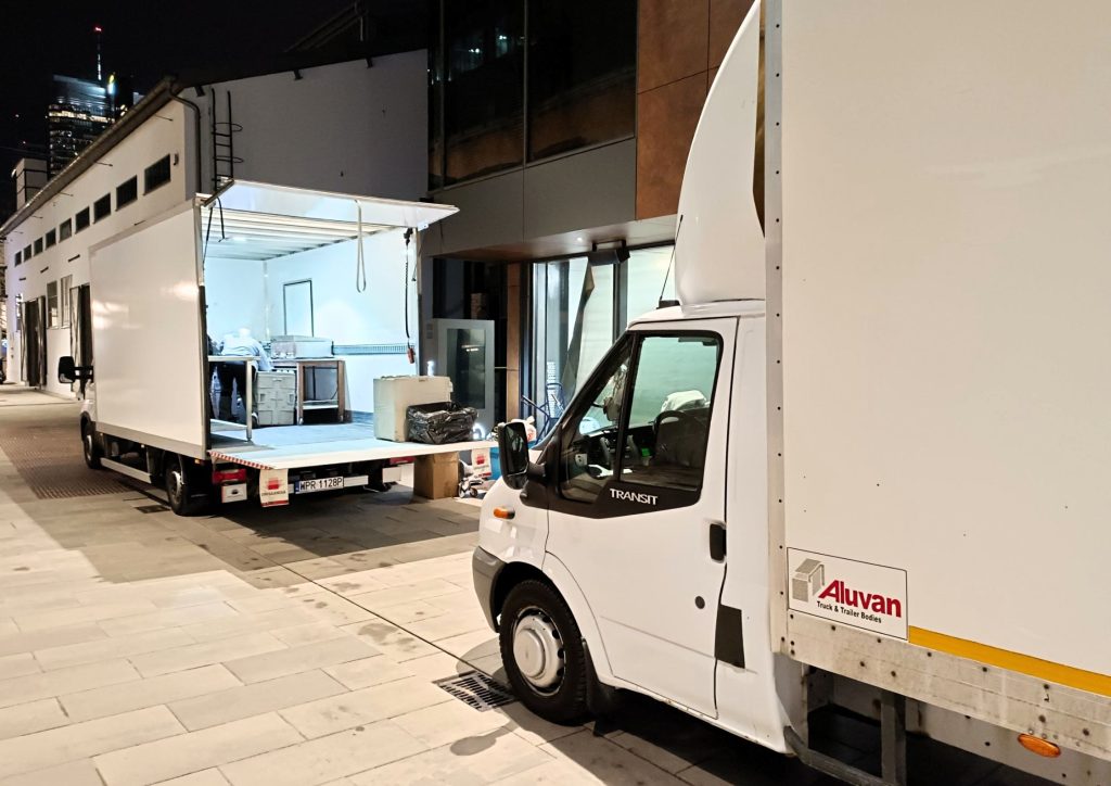 Logistyka przeprowadzki za granicę – transport, w którym każda rzecz ma znaczenie