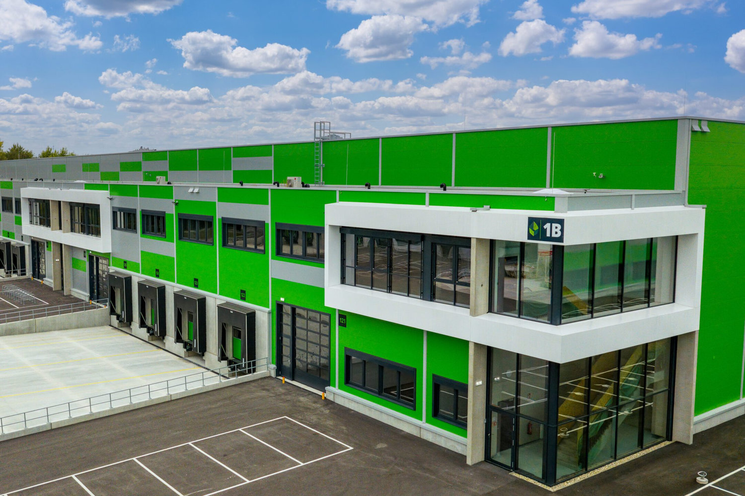 Paper Republic oraz RYX Holding wprowadzają się do MLP Business Park Vienna